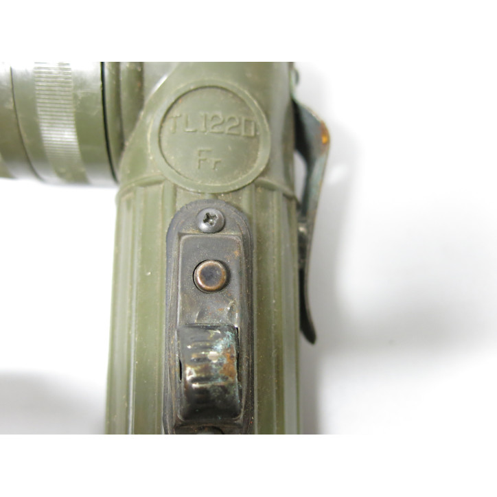 Lampe de poche TL 122 Fr  armée Francaise ref 22 