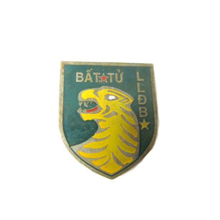 Insigne métal TIGER LLDB BAT TU Vietnam ref 60