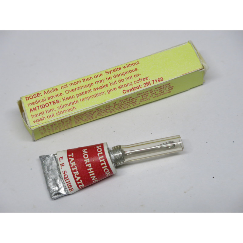 Tube de  morphine avec boite US ww2 repro  ref 11 