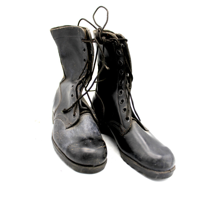 Bottes de combat originales US Vietnam taille 7-1/2R datée 1972