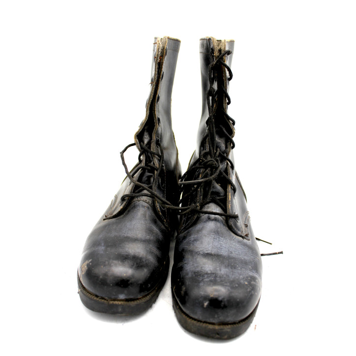 Bottes de combat originales US Vietnam taille 6R datée 1969