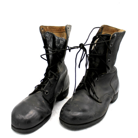 Bottes de combat originales US Vietnam taille 7XW datée 1973