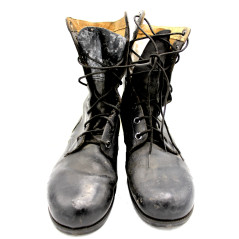 Bottes de combat originales US Vietnam taille 7XW datée 1973