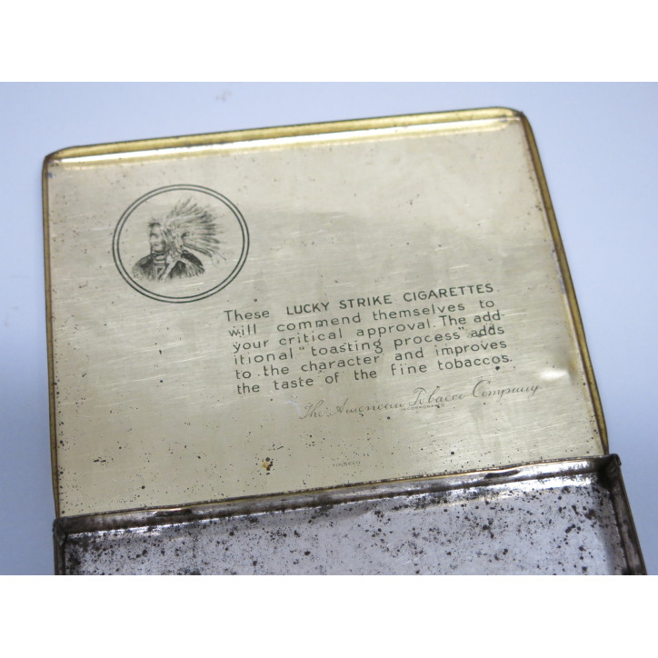Boite vide metal cigarettes Lucky Strike  US ww2  