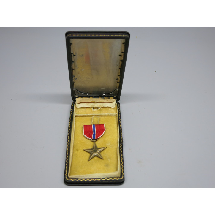 Medaille Bronze  Star US originale  dans sa boite Ref  727