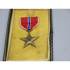 Medaille Bronze  Star US originale  dans sa boite Ref  727