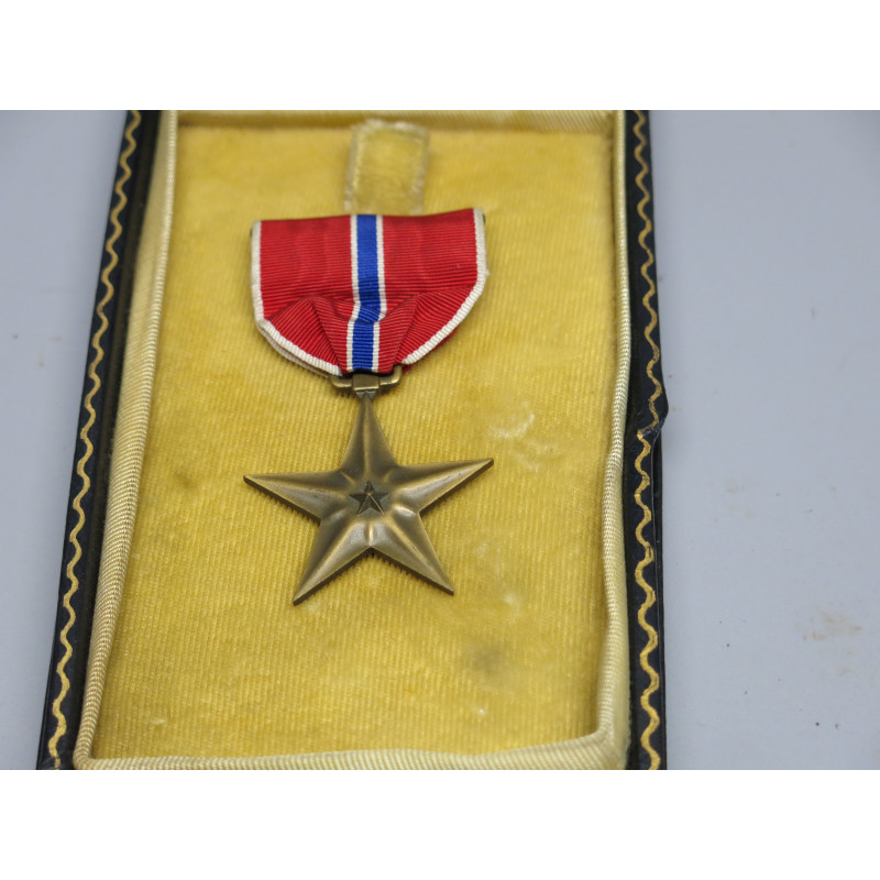 Medaille Bronze  Star US originale  dans sa boite Ref  727