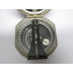 Boussole US Army Vietnam 1952 ref 150 box 206