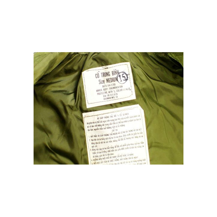 Gilet pare eclat US 1970  neuf de stock fabrication US pour  ARVN 