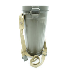 Boite de masque à gaz allemande avec bretelles new 