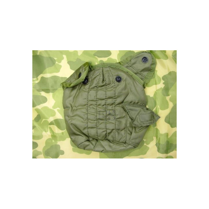 Housse de gourde nylon 1969 bouton plastique