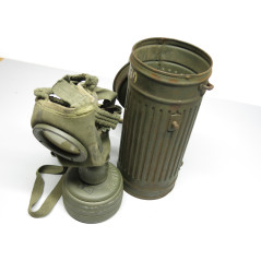 Masque a gaz WH originale  avec sa boite ref bo 550