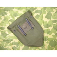 Housse nylon de pelle US trifold datée 1974