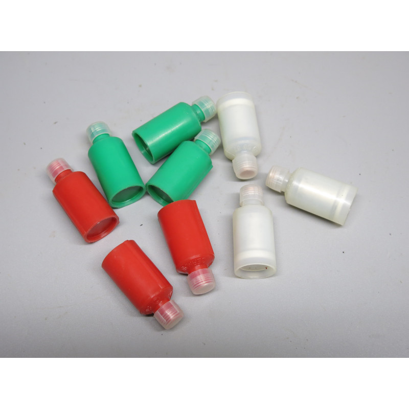 Lot de 9 fusées pour pistolet ou revolver a blanc 