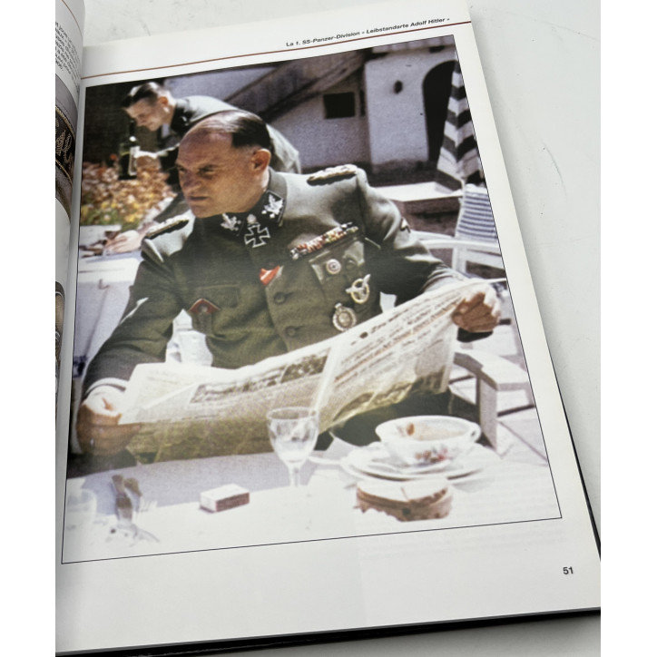 Album Prises de guerre Insignes et photos de la Waffen-SS de Mark Bando