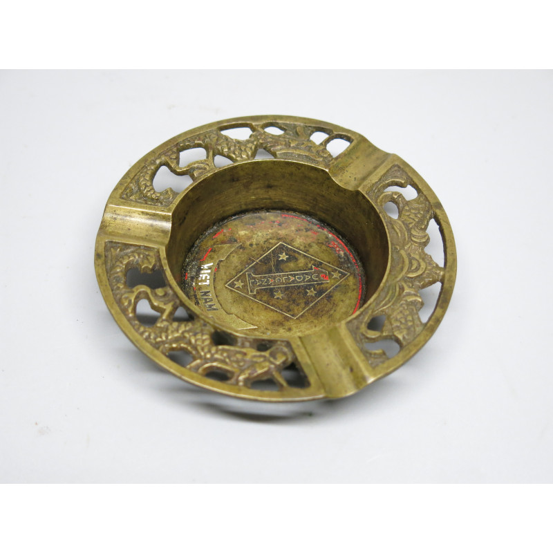 Cendrier en bronze  1 st US Marines Vietnam ref 333