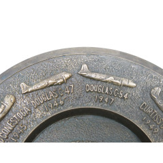 Cendrier en bronze US anniversaire of airfreight 1945 -1968  ref 44
