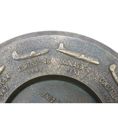 Cendrier en bronze US anniversaire of airfreight 1945 -1968  ref 44
