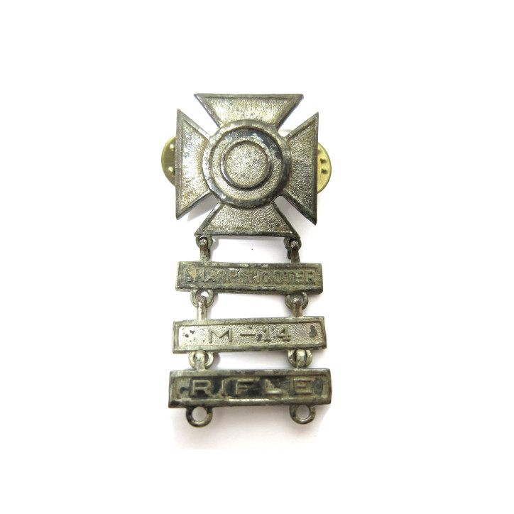 Badge qualification Sharpshooter argent US Army  ref 190  bo 4