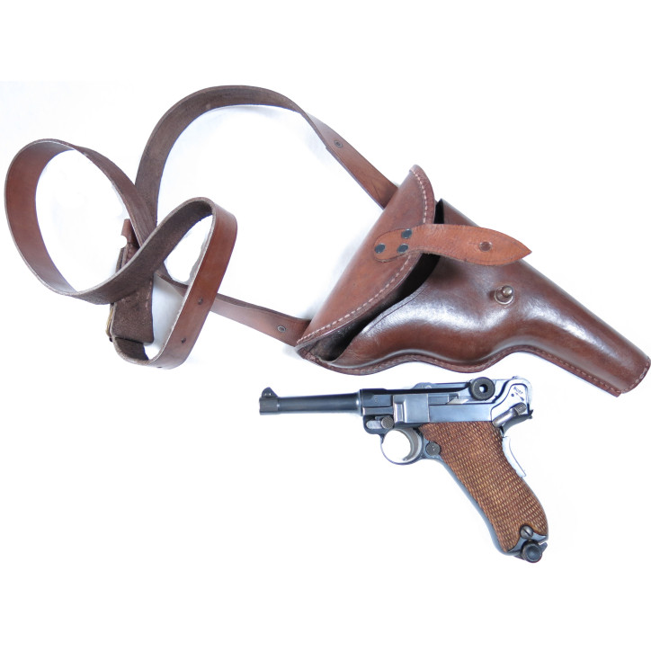 Etui cuir P08 à bandouliere Ref P085