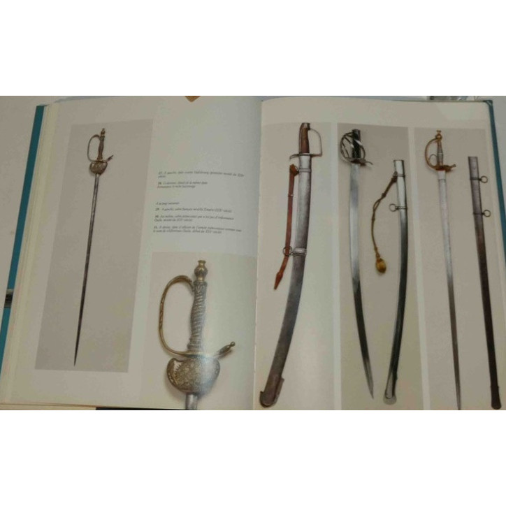 Le Grand livre des Armes Blanches de Charles Calizzano