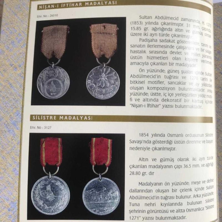 Livre Askeri Müze Madalya Ve Nisanlar
