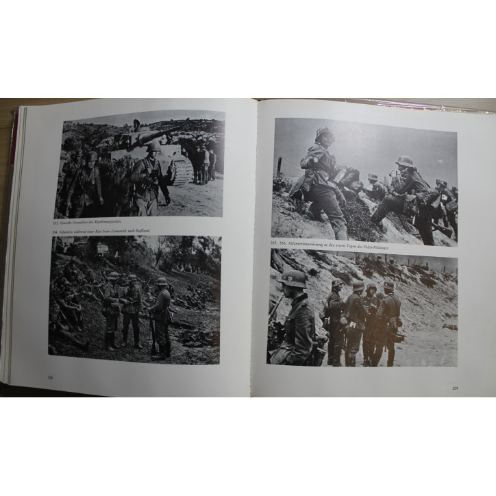 Album Uniformen und Abzeichen des Deutschen Heeres 1933-1945 de B. L. Davis