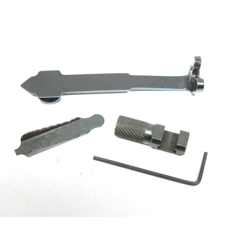 Lot de pieces avec extention de chien carabine Winchester ref 820