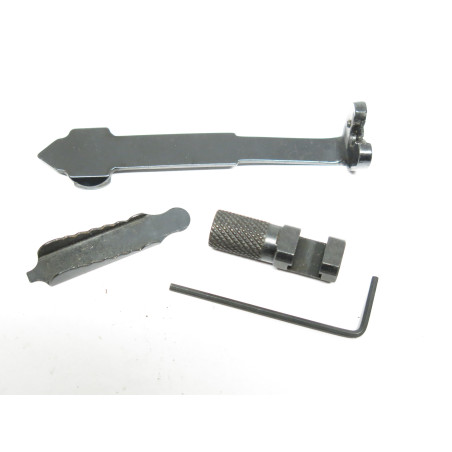 Lot de pieces avec extention de chien carabine Winchester ref 820