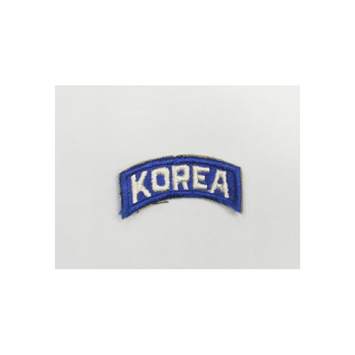 Tab KOREA blanc fond bleu