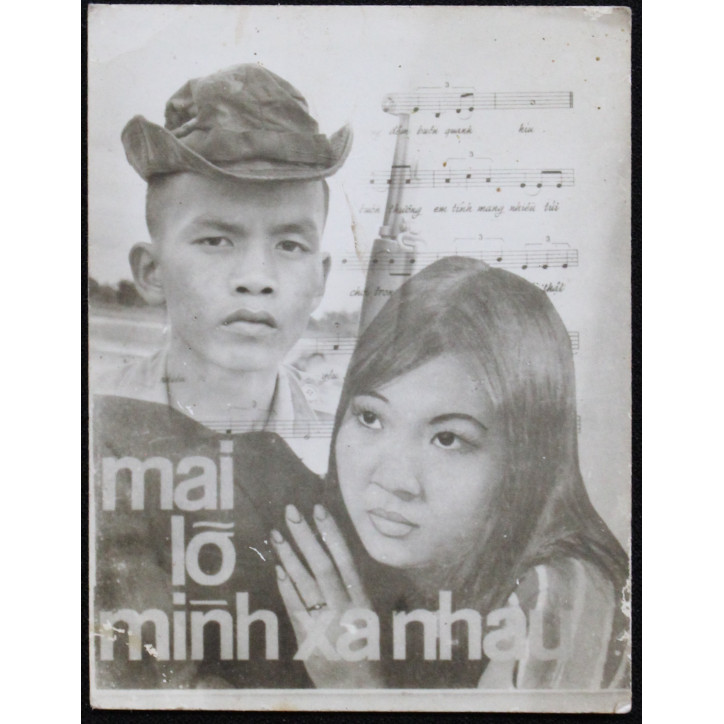 Photo originale d'un soldat et d'une vietnamienne avec le titre de la chanson Mai Lo Minh Xa Nhau