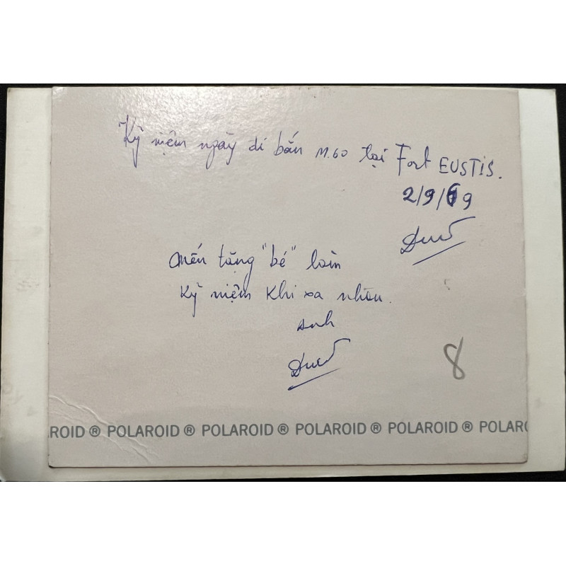 Photo Soldat ARVN pendant entrainement au tir mitrailleuse