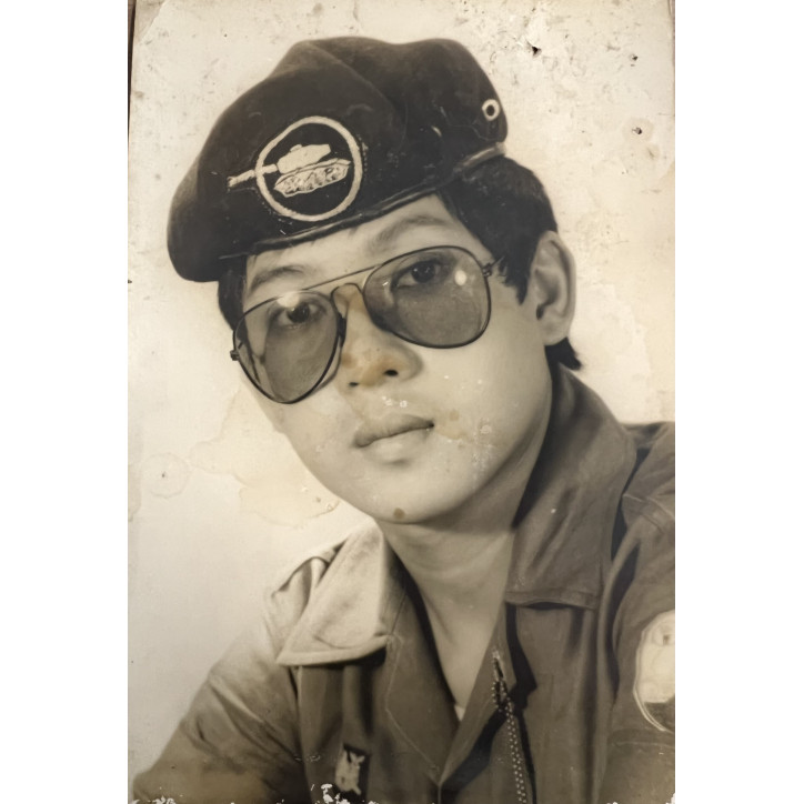 Photo portrait originale d'un soldat ARVN de char