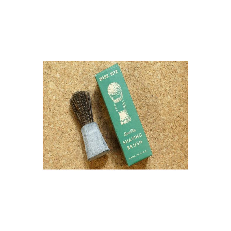Brushes shaving box green color ww2