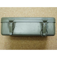 Boite metal  First Aid