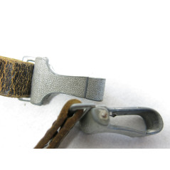 Sangle en cuir porte carte WH ou boite a lunette ou jumelles  ref 147