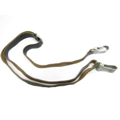 Sangle en cuir porte carte WH ou boite a lunette ou jumelles  ref 180