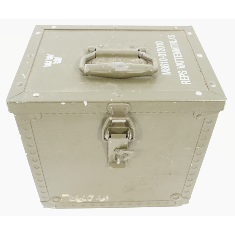 Caisse de transport de l'armée Suédoise pour le traitement des eaux
