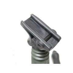 Poignée flexible tactique DPM version courte couleur verte