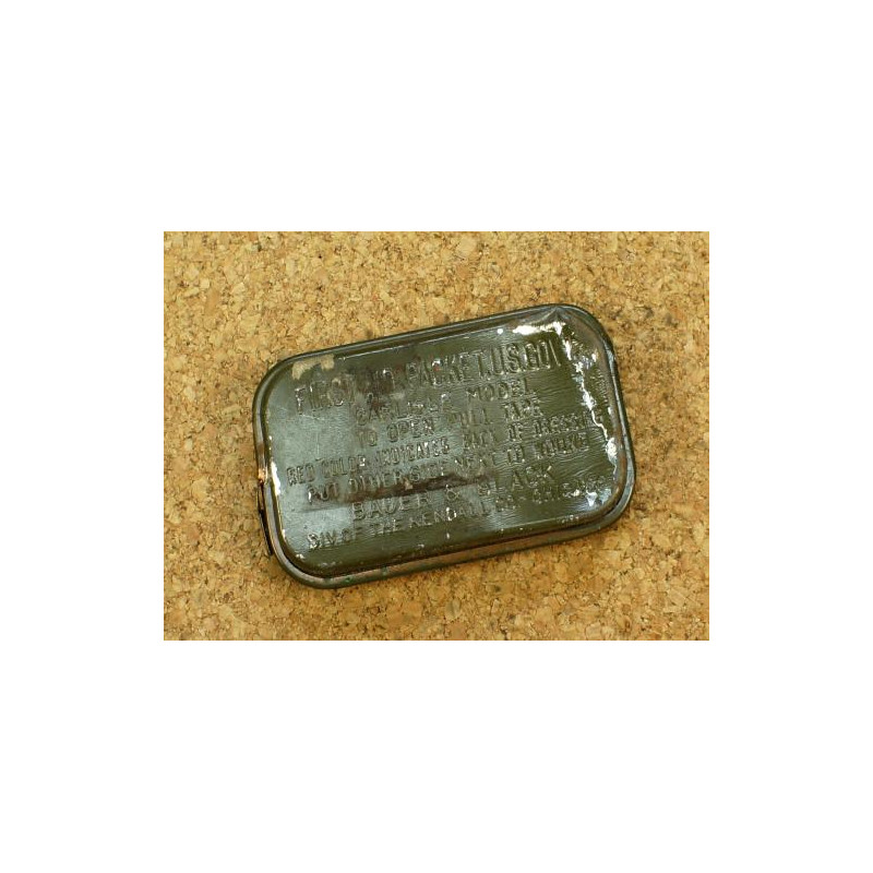 Pansement métal US kaki avec  sulfanilamide usagé