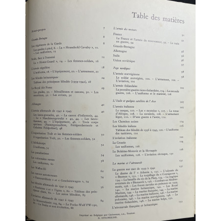 Livre L'uniforme et les armes des soldats de la Guerre 1939 - 1945 - Tome 2