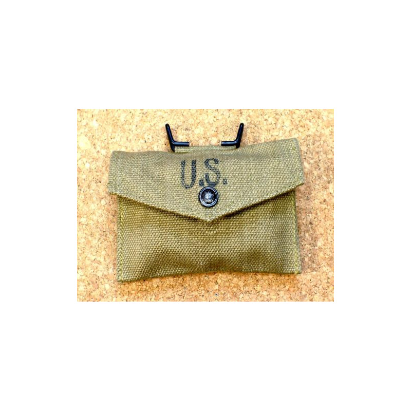 Pouch fist aid packet  british made ww2