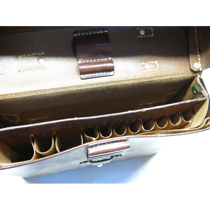Superbe sacoche infirmier SUISSE  ref 23   