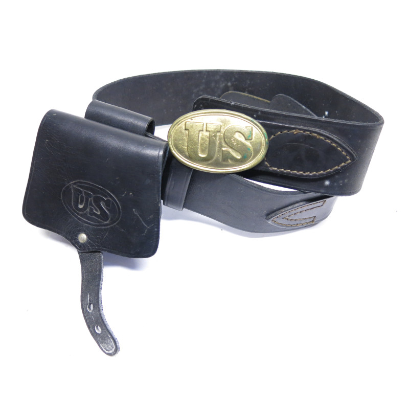Ceinturon cuir noir US avec sacoche  ref 669