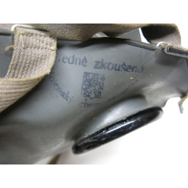 Masque a gaz Francais 39/45  etat neuf ref m 36