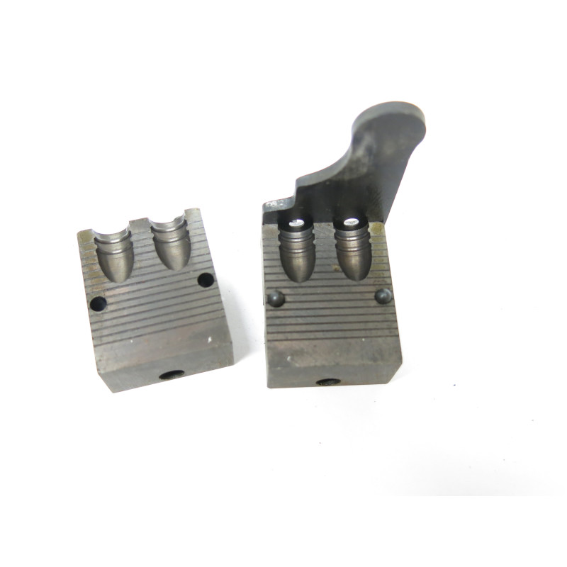 Moule a balle LYMAN 2 cavités NUMERO 358212 calibre  38/357 Mag