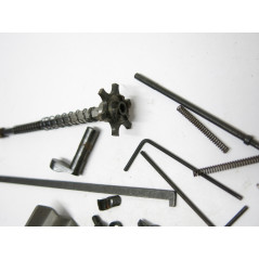 Lot de pieces diverses ref 333