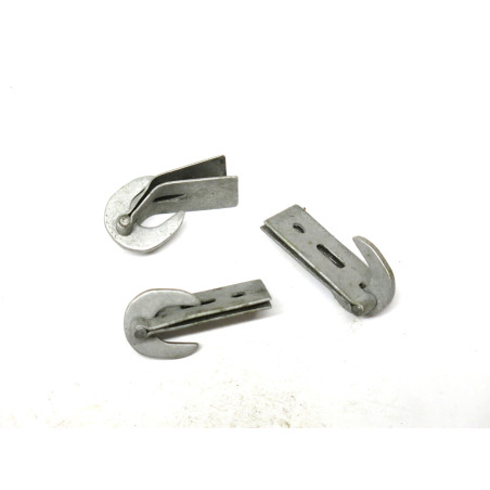 Lot de trois crochets pour Couvre casque Waffen  repro 