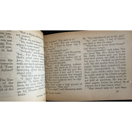 Livre Tunnel from Calais de David Rame - Armes dervices edition