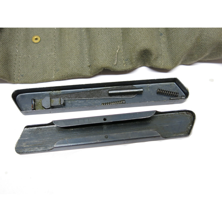 Necessaire d'entretien fusil AGM 42  ref 23 